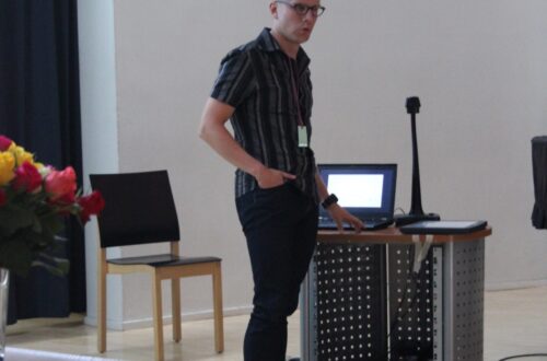 Sukututkija Ari Kolehmainen.